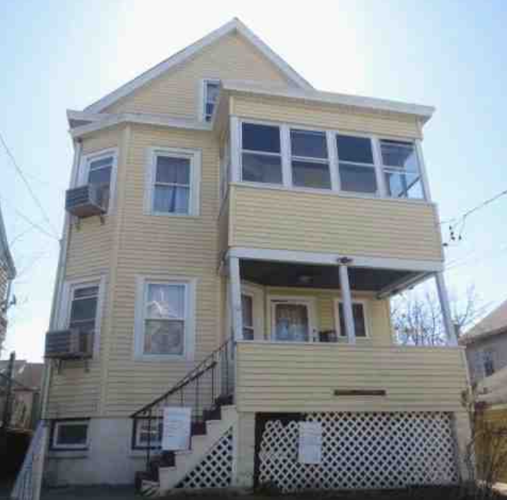 82 N 12th St