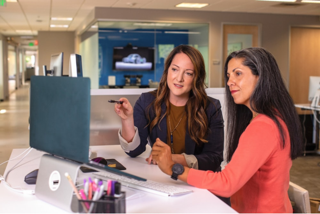 a real estate investor working with an experienced agent
