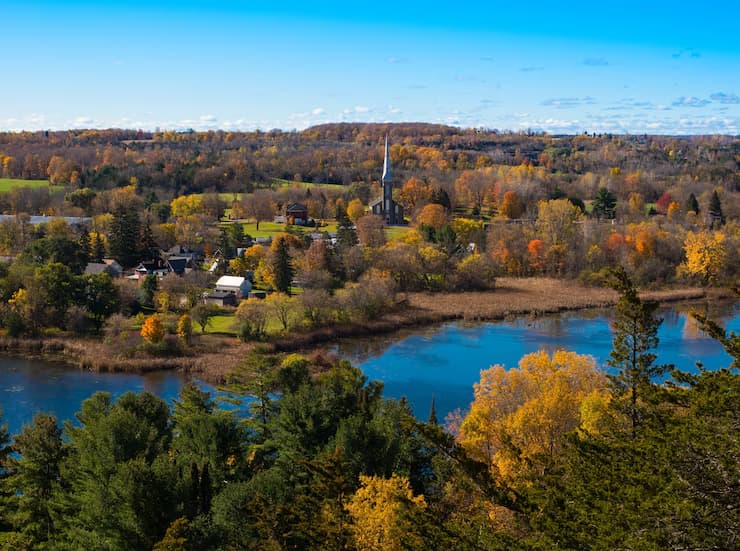 autumn-ottawa-valley_181624-18863