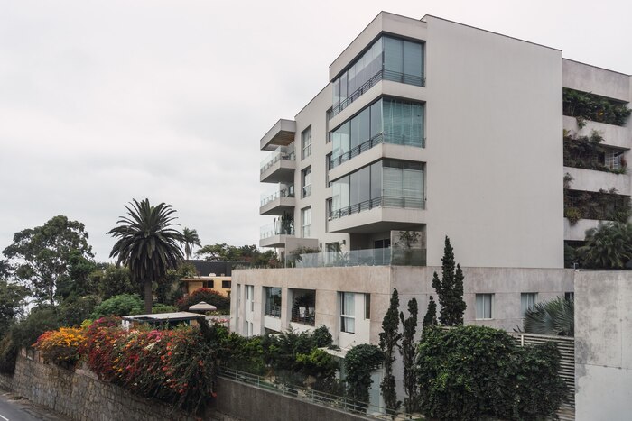 luxurious-apartments-building-surrounded-by-trees-plants-peru_321506-59 luxurious-apartments-building-surrounded-by-trees-plants-peru_321506-59