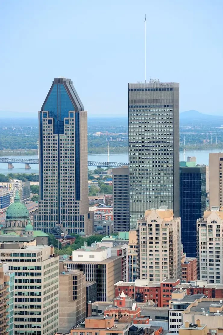 montreal-day-view-from-mont-royal-with-city-skyline_649448-4421 montreal-day-view-from-mont-royal-with-city-skyline_649448-4421