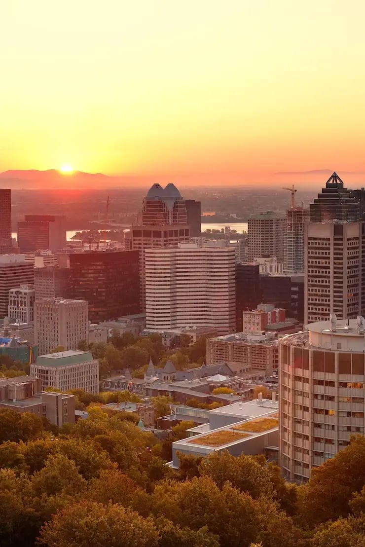 montreal-sunrise_649448-3785 montreal-sunrise_649448-3785