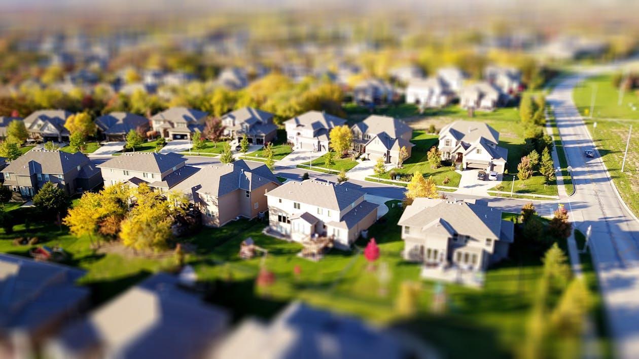 From Short-Term to Long-Term: Choosing the Right Real Estate Loan for Your Investment Goals